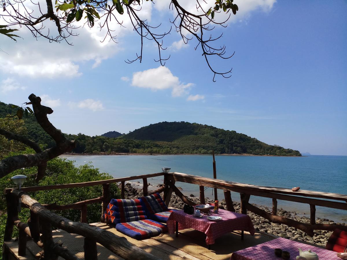 Rock View Terrace Hotel Koh Jum Exterior photo